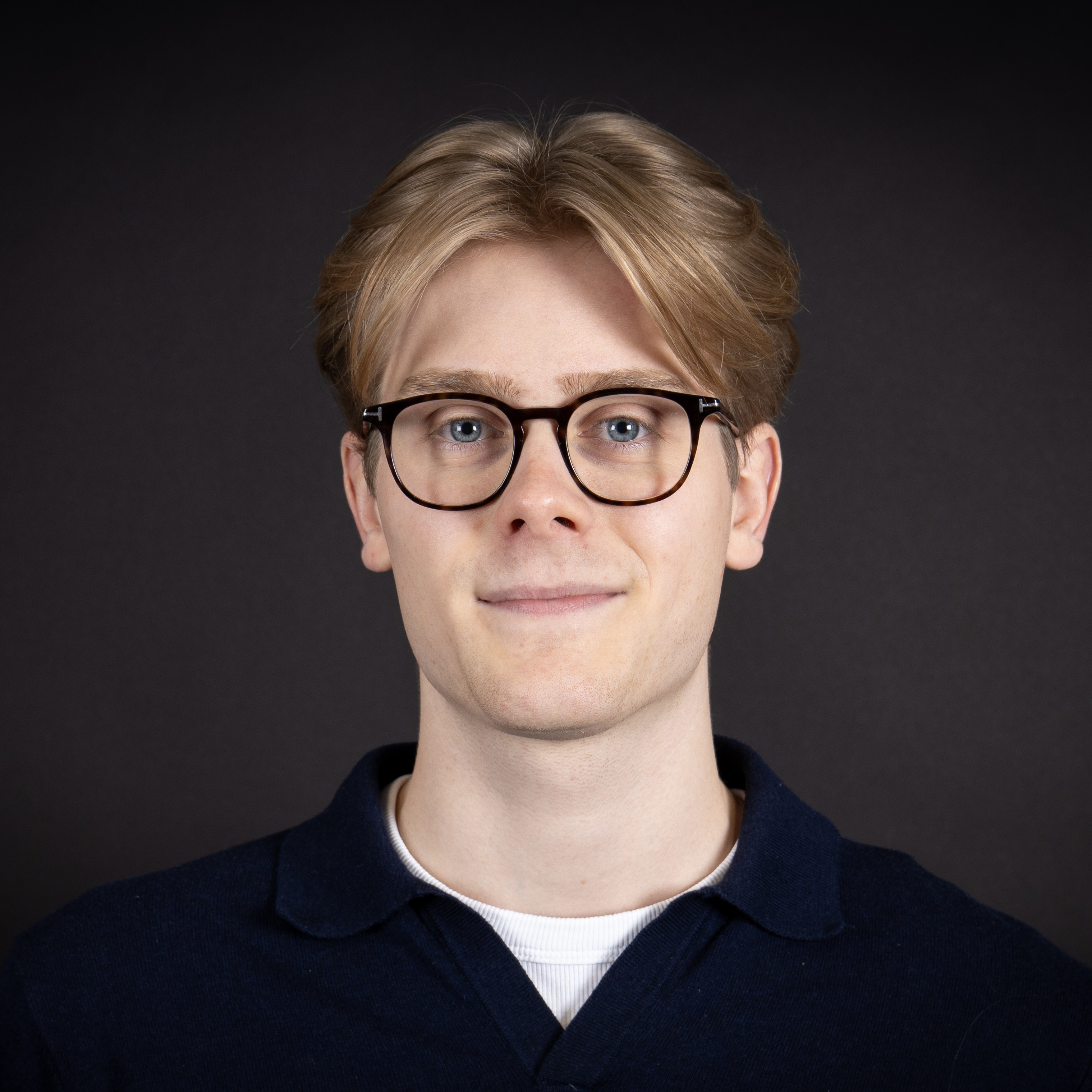 portrait of Lukas Snell